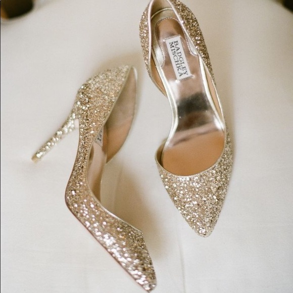 Badgley Mischka Shoes - BADGLEY MISCHKA GOLD GLITTER HEELS